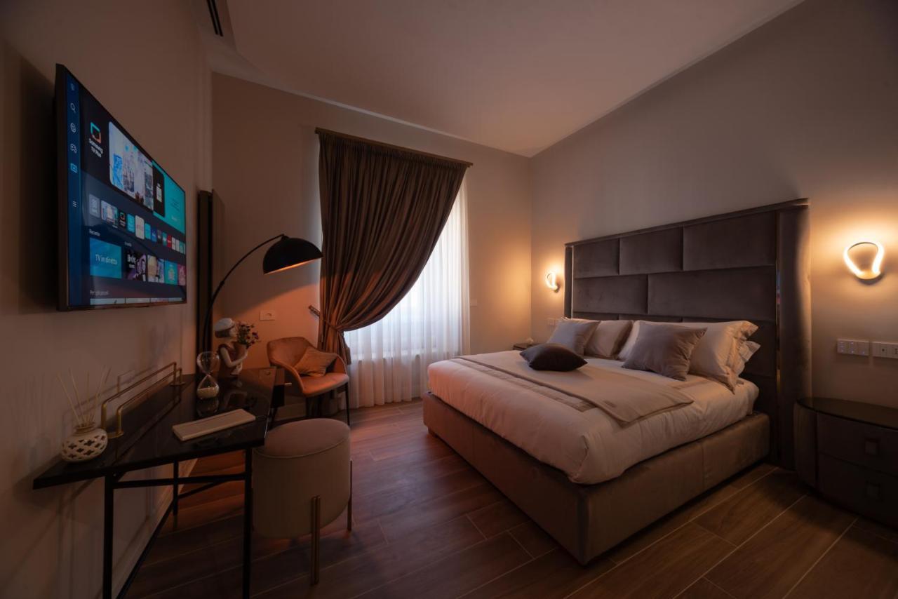Domina-Boutique Apartment Napoli Dış mekan fotoğraf